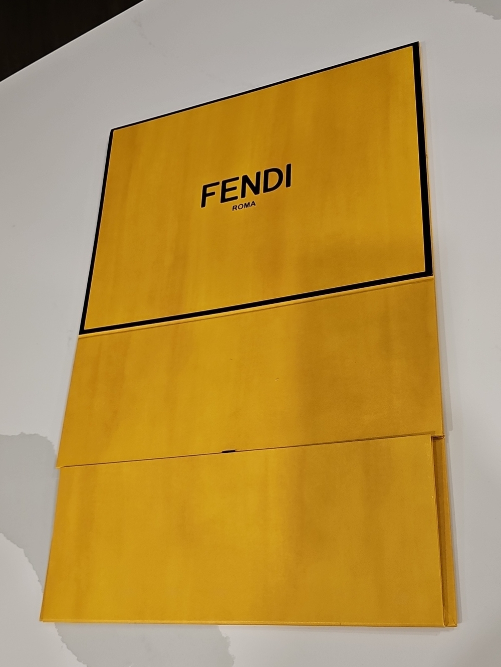 FENDI Gift Box - Picture 6 of 6
